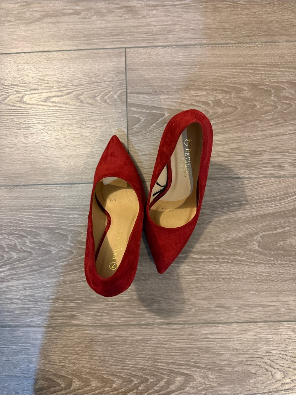 Red Pointed-Toe Women's Pumps